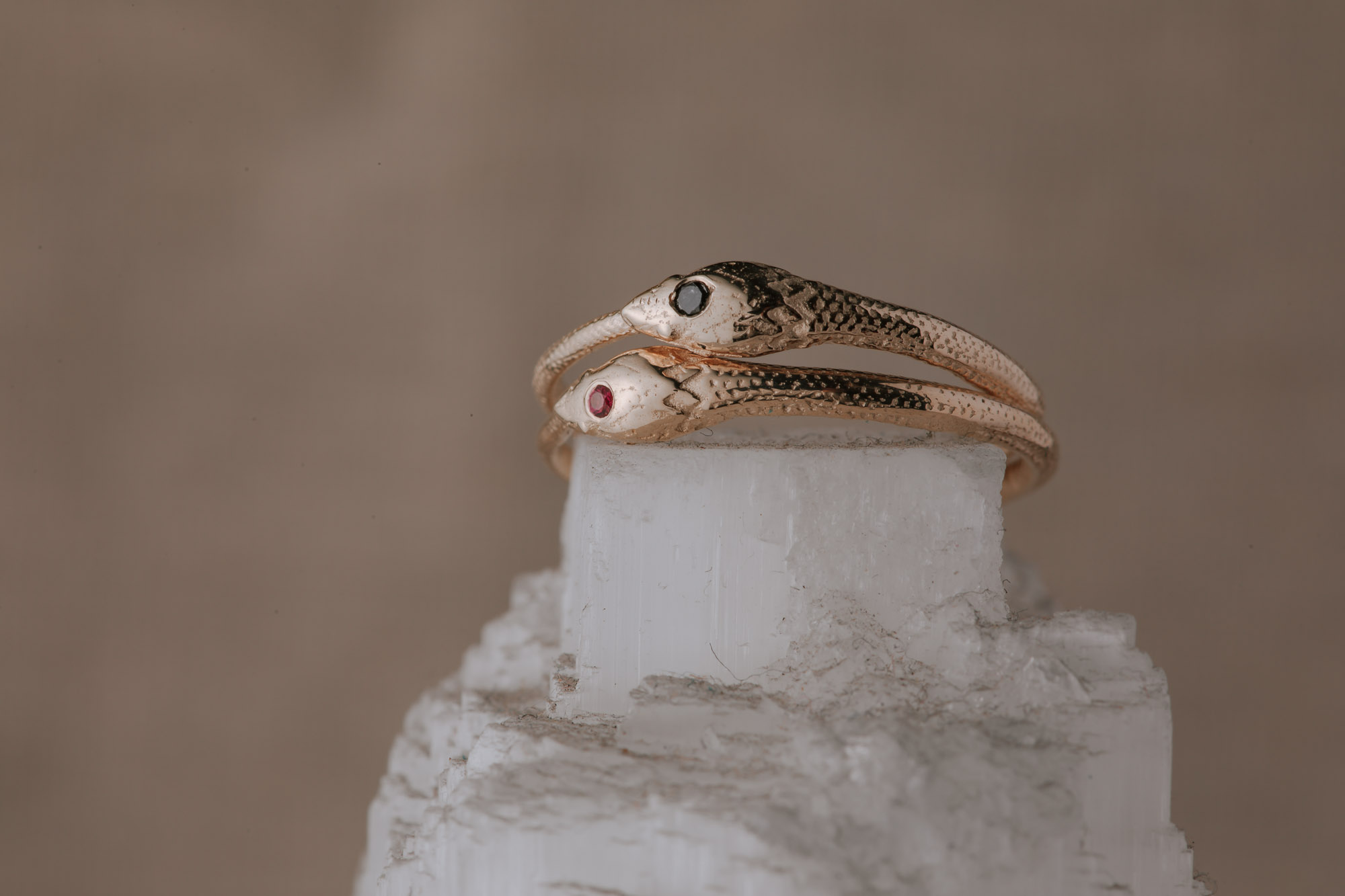 Ouroboros with Gem Option 14K Gold Ring - Image 7