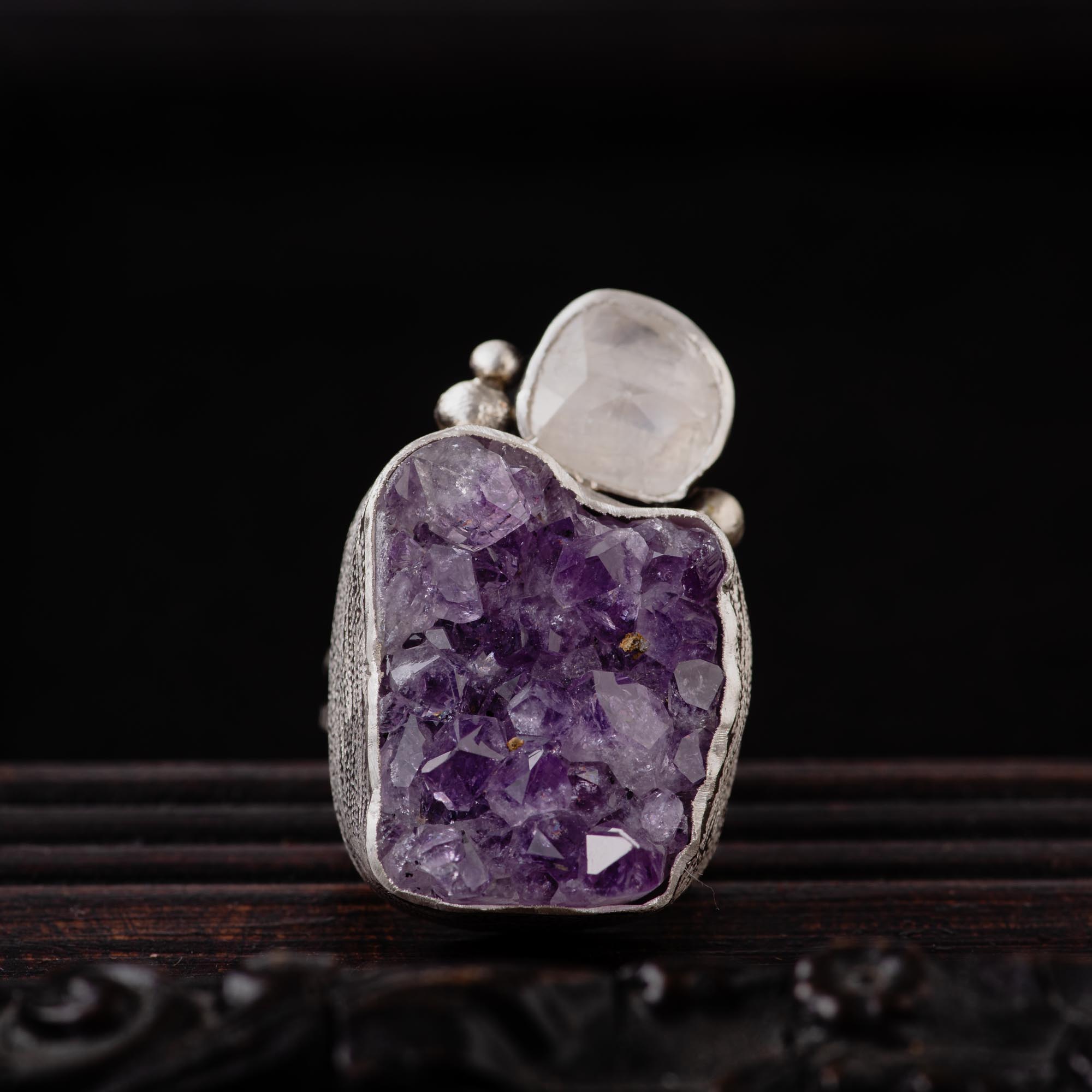 amethystiumアメジスティウム4枚アンビエント・ニューエイジ・チルアウト Raw Amethyst and Moonstone Sterling Silver Ring - Marren Jewelry