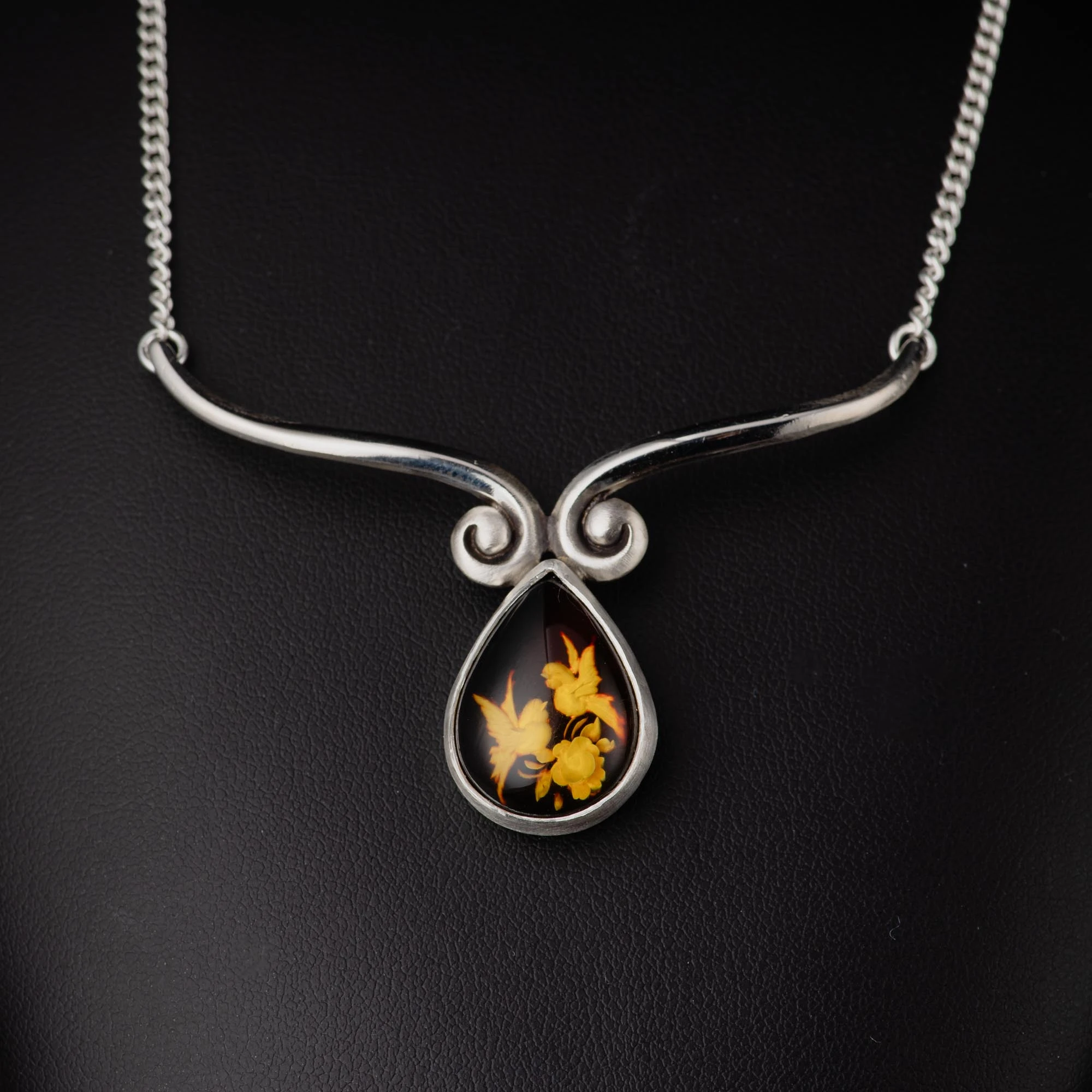 amber-bird-pendant0004