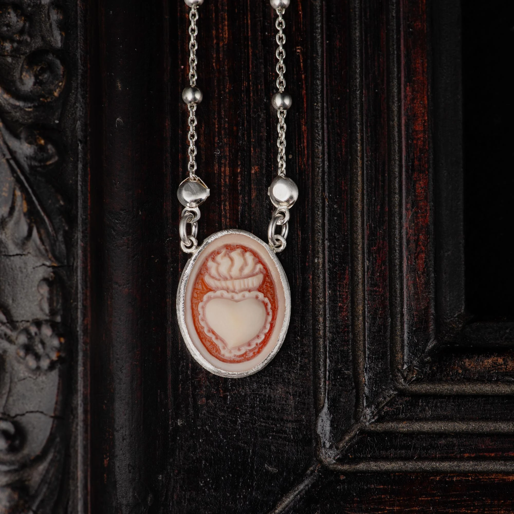 cat-cameo-pendant0001