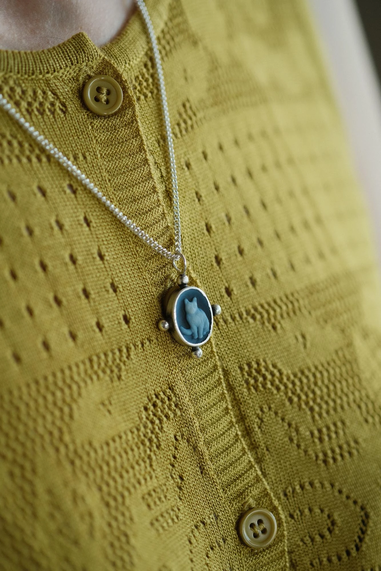 Sterling Silver Cat Cameo Necklace - Image 5