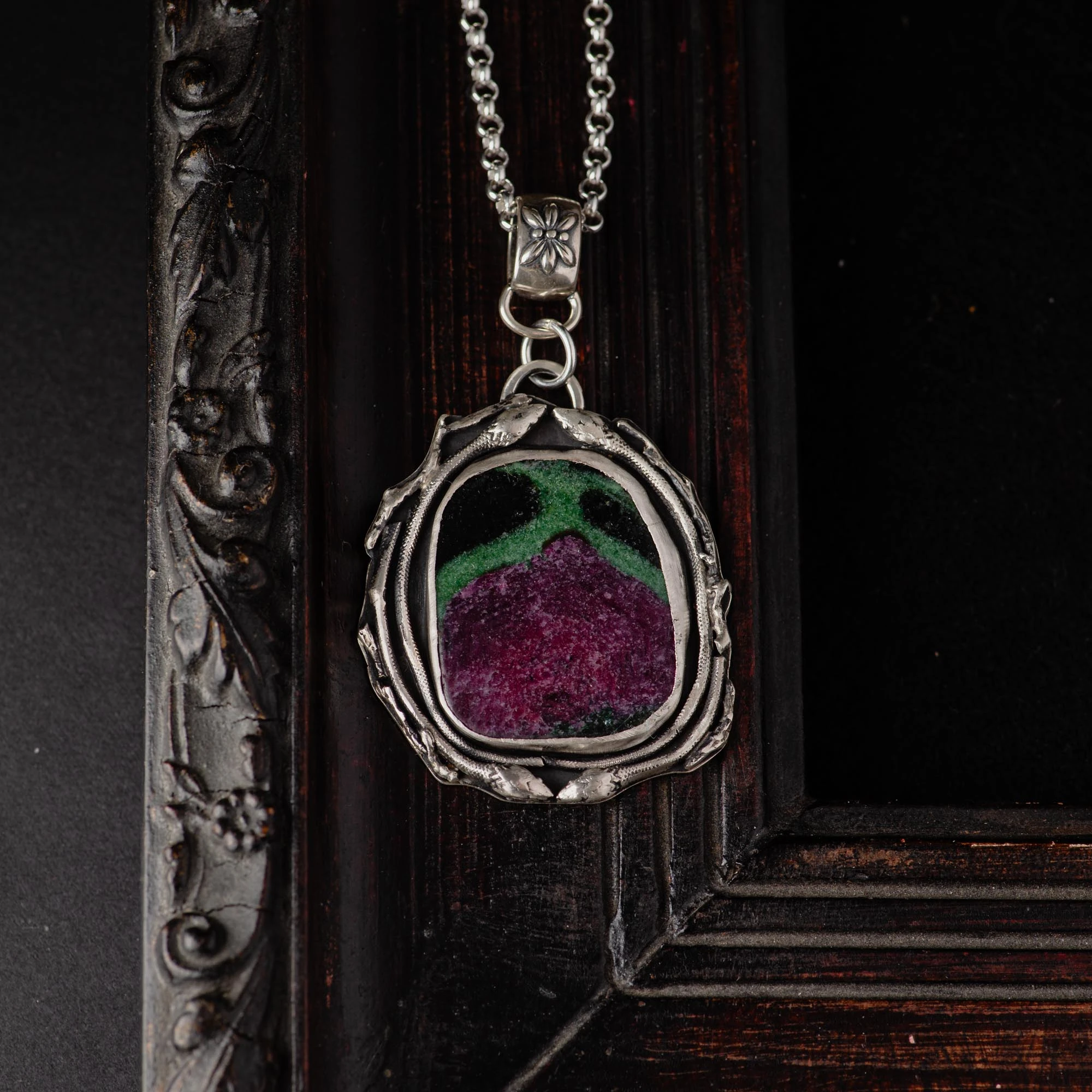 ruby-zoisite-pendant0001
