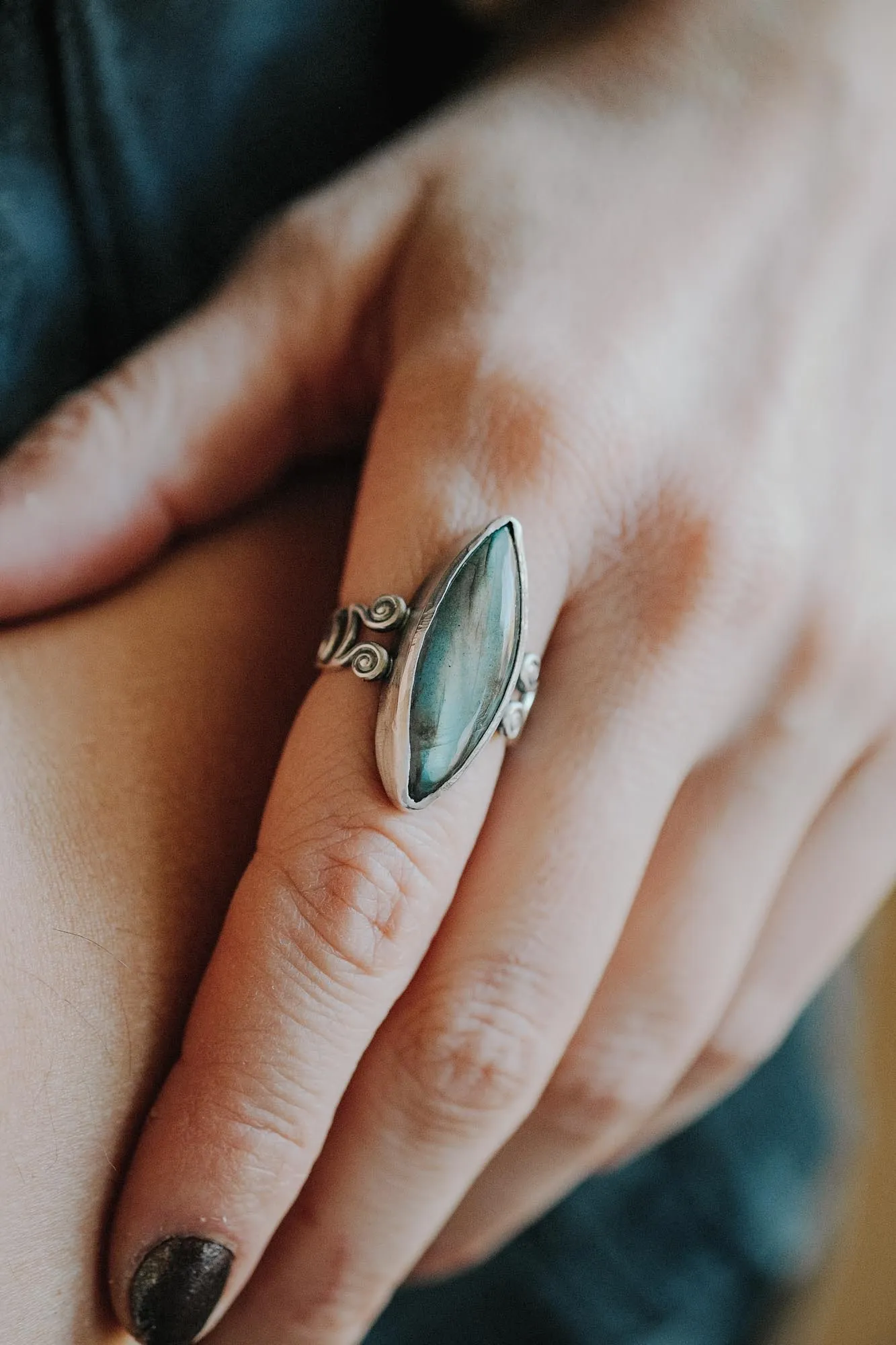 Sterling Silver Green Labradorite Ring - Image 2